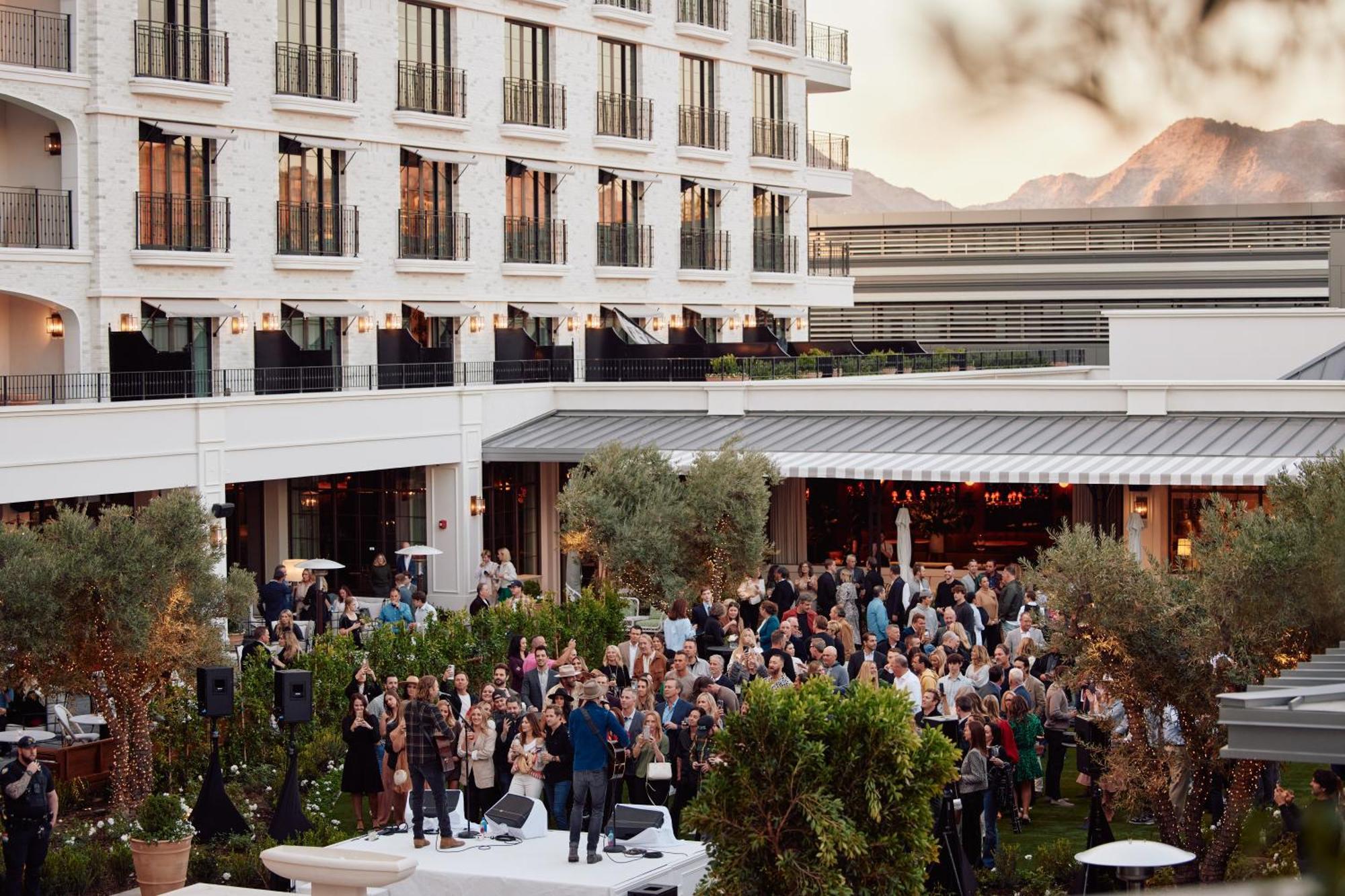 The Global Ambassador Hotell Phoenix Eksteriør bilde
